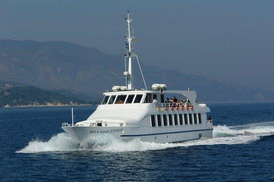 Ferry to Samos-Boat Tours