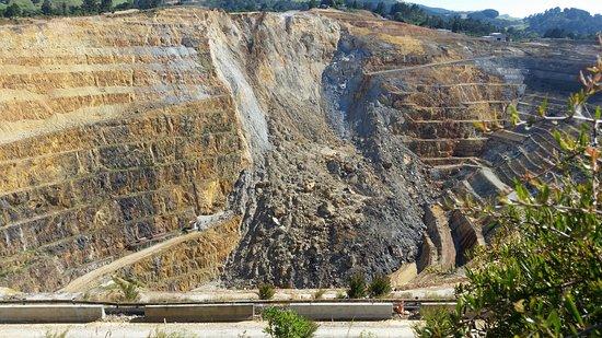 Waihi Martha Mine Pit Rim Walkway