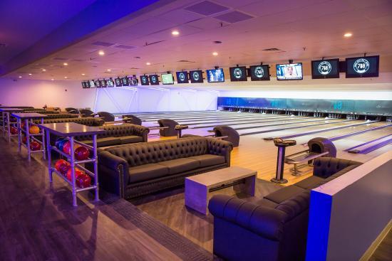 810 Billiards and Bowling