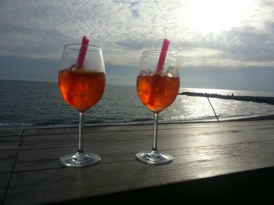 Wimbi Beach Bar