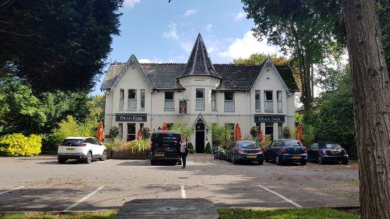 The Dean Park Inn