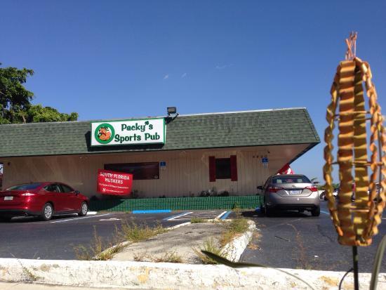 Packy's Sports Pub