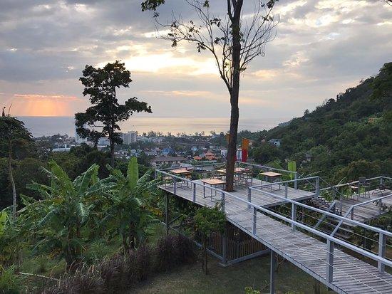 Treesha Bar & Coffee