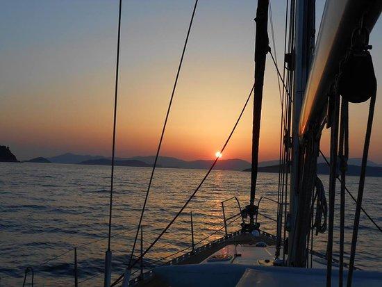 Perseus Sailing Cruises