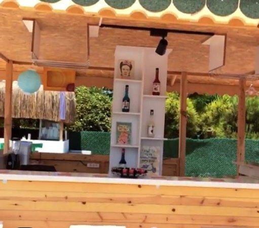 Flamingo Beach Bar