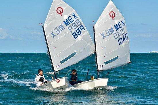 Escuela de Vela Puerto Cancun