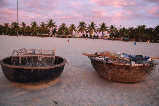 Pham Van Dong Beach