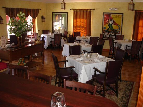 Dee Angelo's Pleasant Ave Cafe