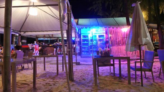 Vista del Mar Beach club @ Mr Oody's Restaurant & Bar