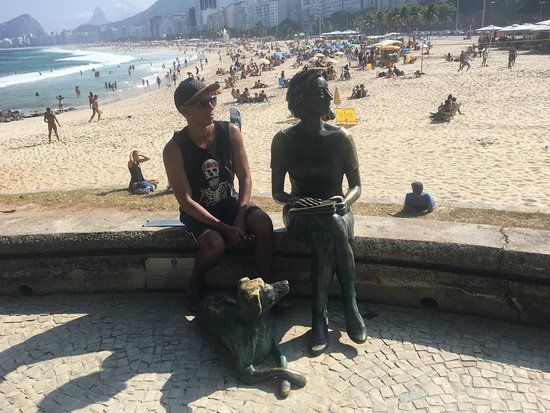 Clarice Lispector Statue