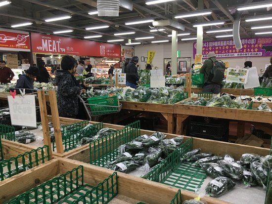 Farmers Market Itoman Umanchu Market