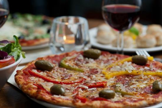Elan Pizzeria