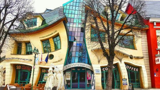 Krzywy Domek-huset