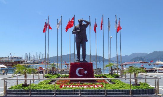 Ataturk Statue