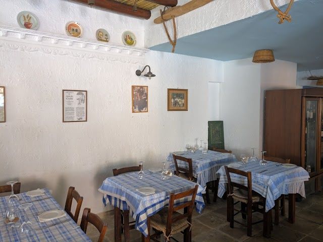 Tony's Taverna