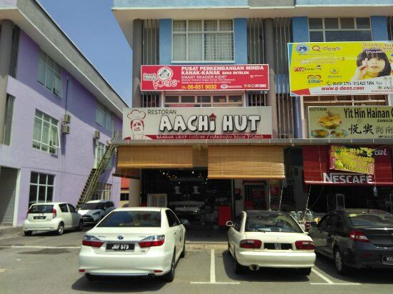 Aachi Hut