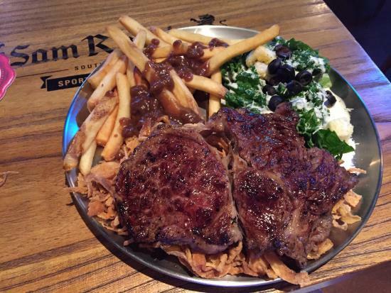 Sam Ryan's Sports Bar & Grill