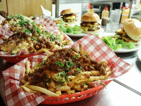 Easy Street Diner