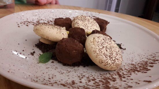 Roots Dessert Bar